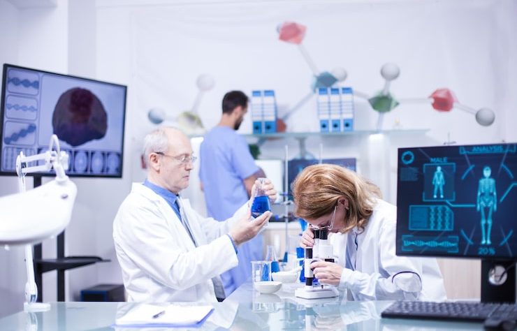 groupe-researchers-pharmacology-hospital-laboratory-modern-equipment-research-laboratory_482257-34686